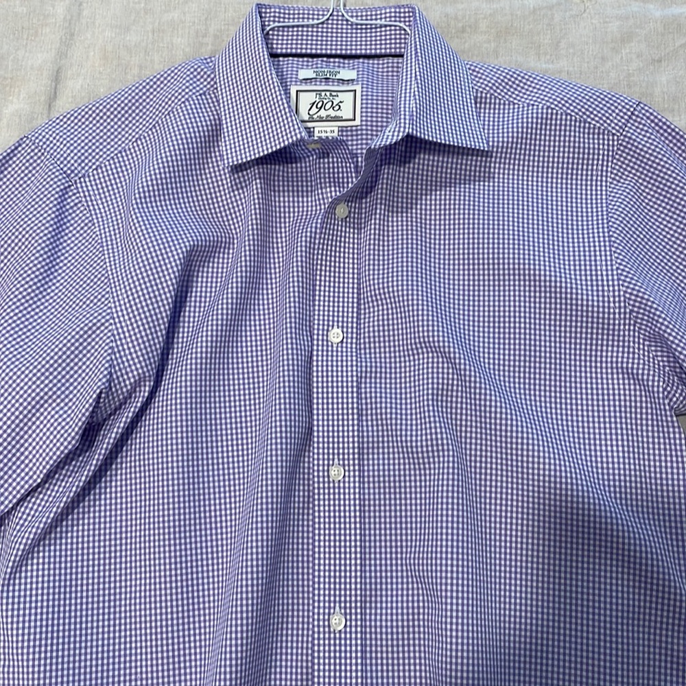 Never worn Jos A Bank dress shirt (15.5)
